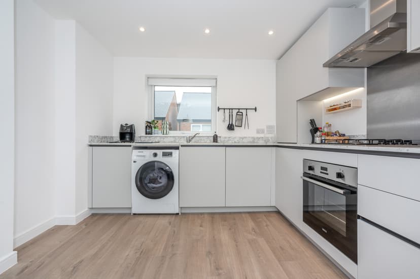 Image 2:2 bedroom Semi-detached house to rent