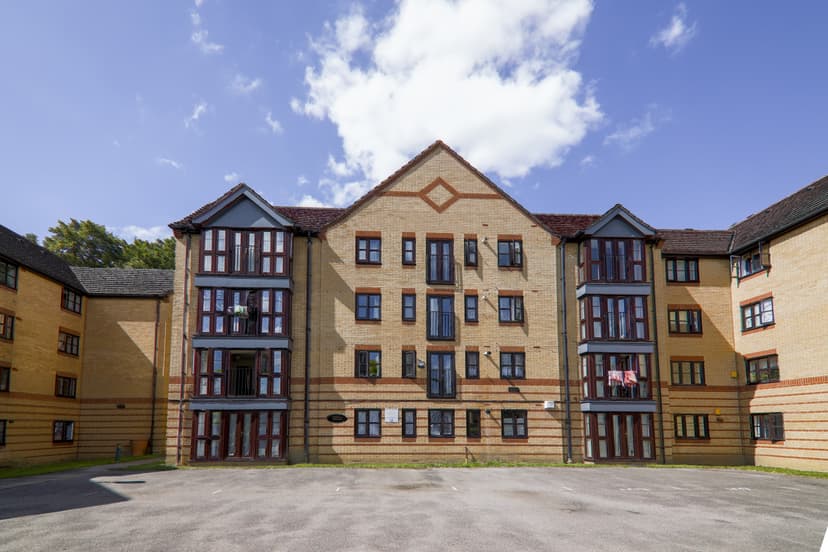 Image 1:2 bedroom Apartment or flat to rent