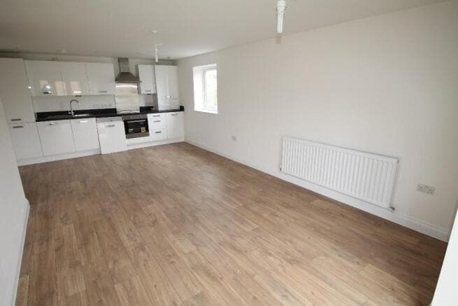 Image 1:2 bedroom Apartment or flat to rent