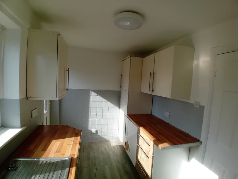 Image 2:2 bedroom Semi-detached house to rent