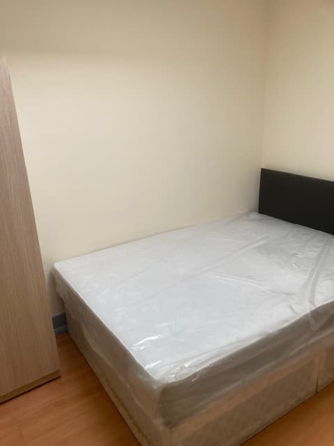 Image 2: Studio Apartment or flat to rent