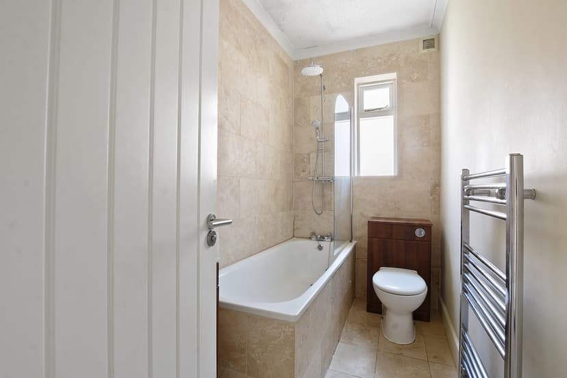 Image 2:1 bedroom Apartment or flat to rent