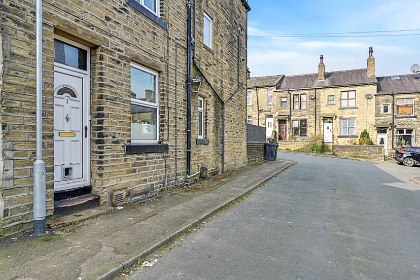 Image 1:3 bedroom Terraced house to rent