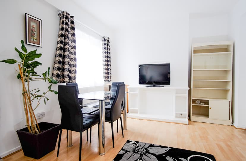 Image 1:2 bedroom Apartment or flat to rent