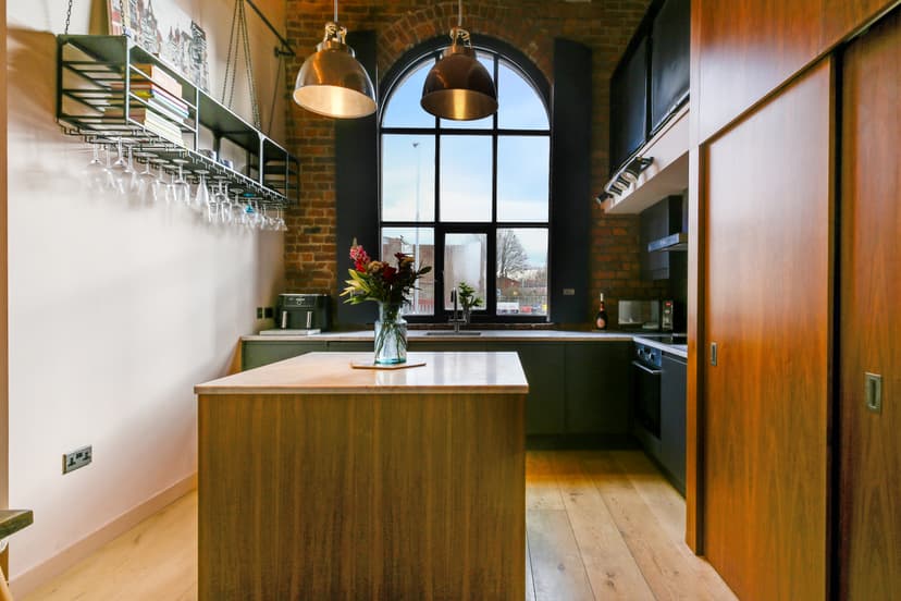 Image 1:2 bedroom Apartment or flat to rent