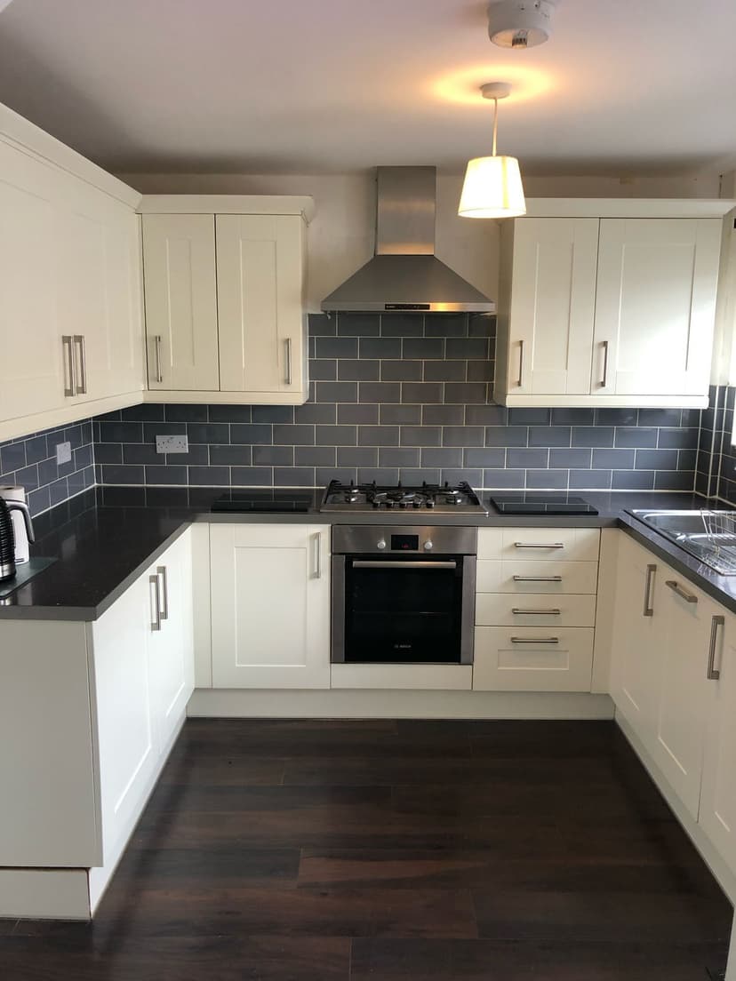 Image 2:3 bedroom Semi-detached house to rent