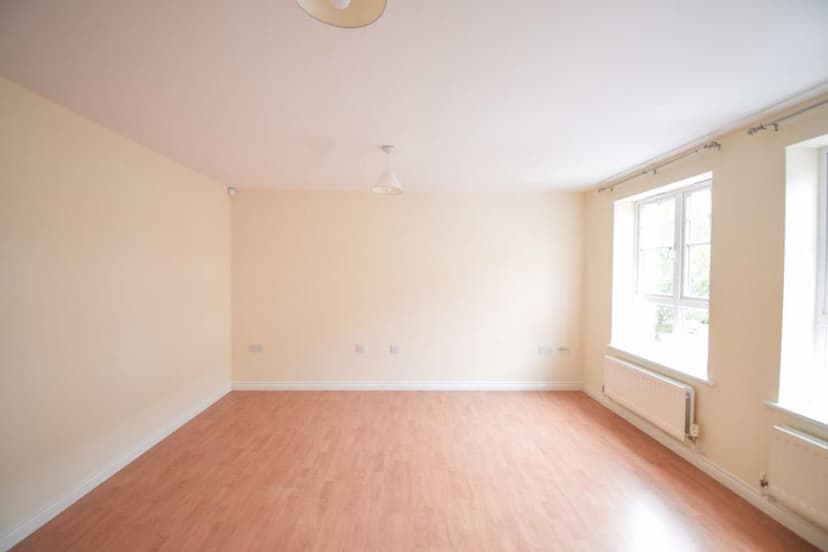 Image 3:2 bedroom Apartment or flat to rent