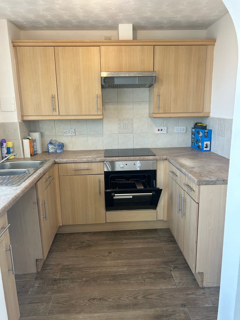 Image 1:1 bedroom Apartment or flat to rent