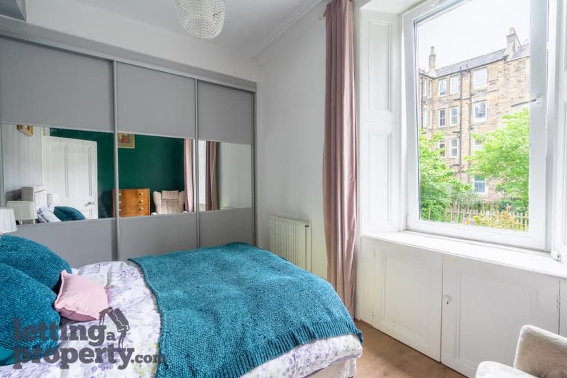 Image 3:2 bedroom Flat to rent