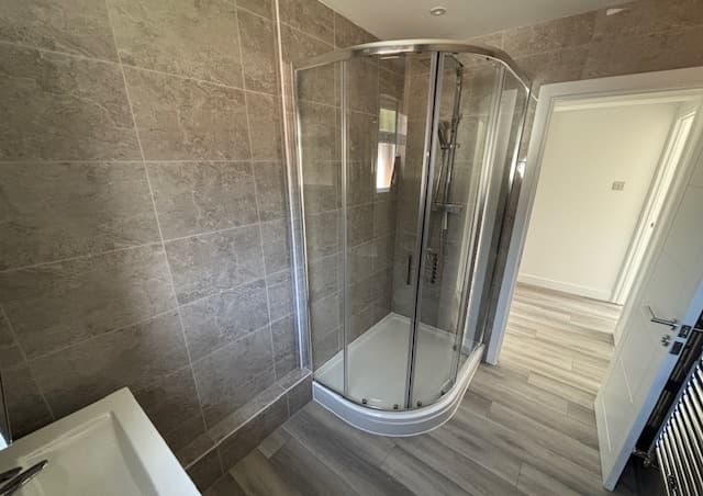 Image 3:2 bedroom Apartment or flat to rent