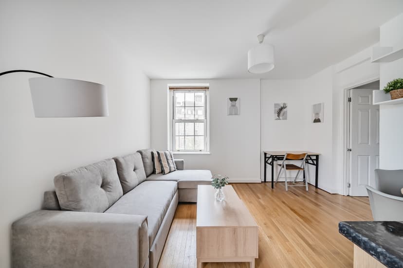 Image 1:1 bedroom Flat to rent