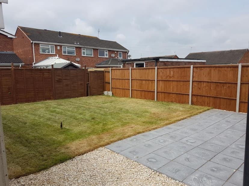 Image 2:2 bedroom Bungalow to rent