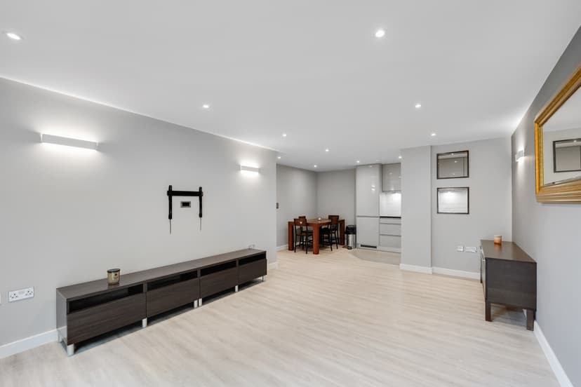 Image 3:2 bedroom Apartment or flat to rent