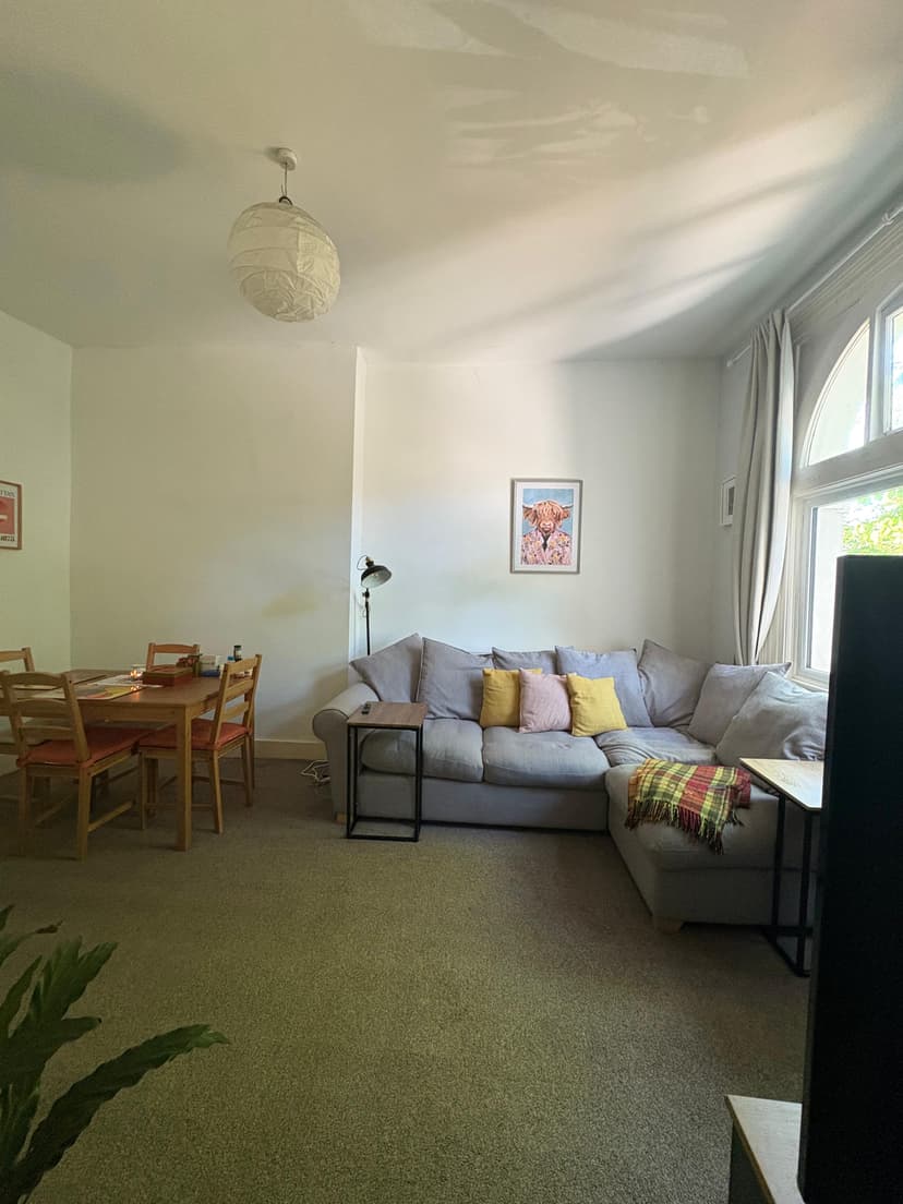 Image 3:2 bedroom Flat to rent