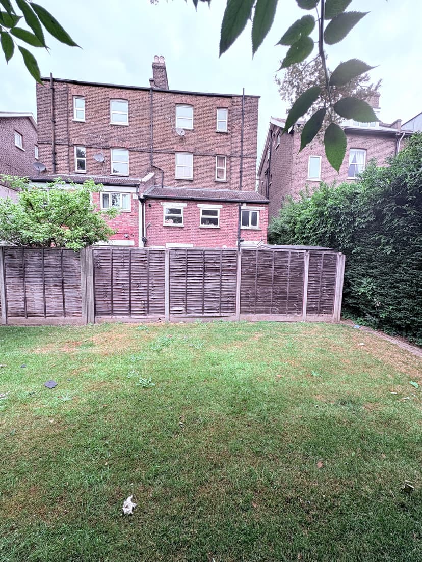 Image 1:2 bedroom Flat to rent