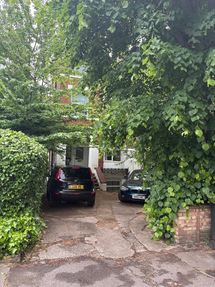 Image 2:2 bedroom Flat to rent