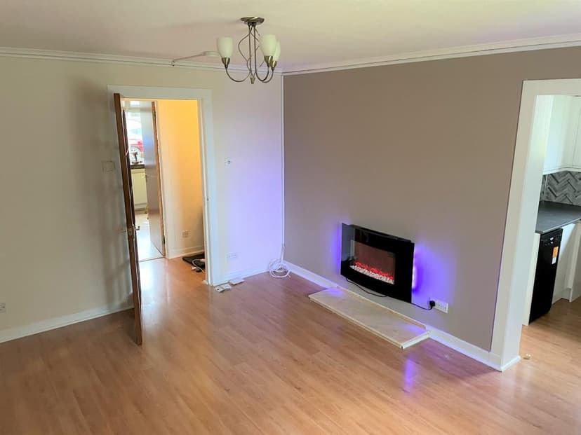 Image 2:1 bedroom Apartment or flat to rent