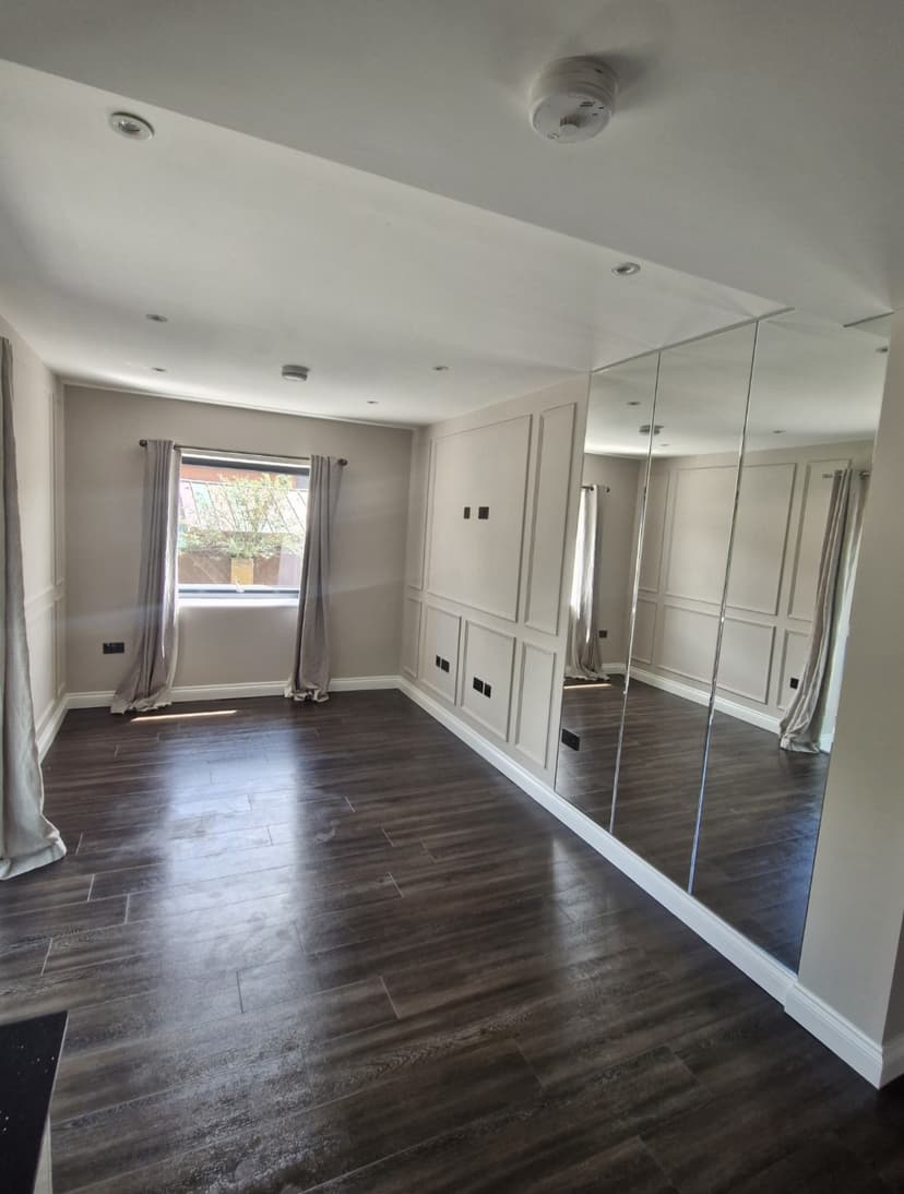 Image 1:1 bedroom Apartment or flat to rent