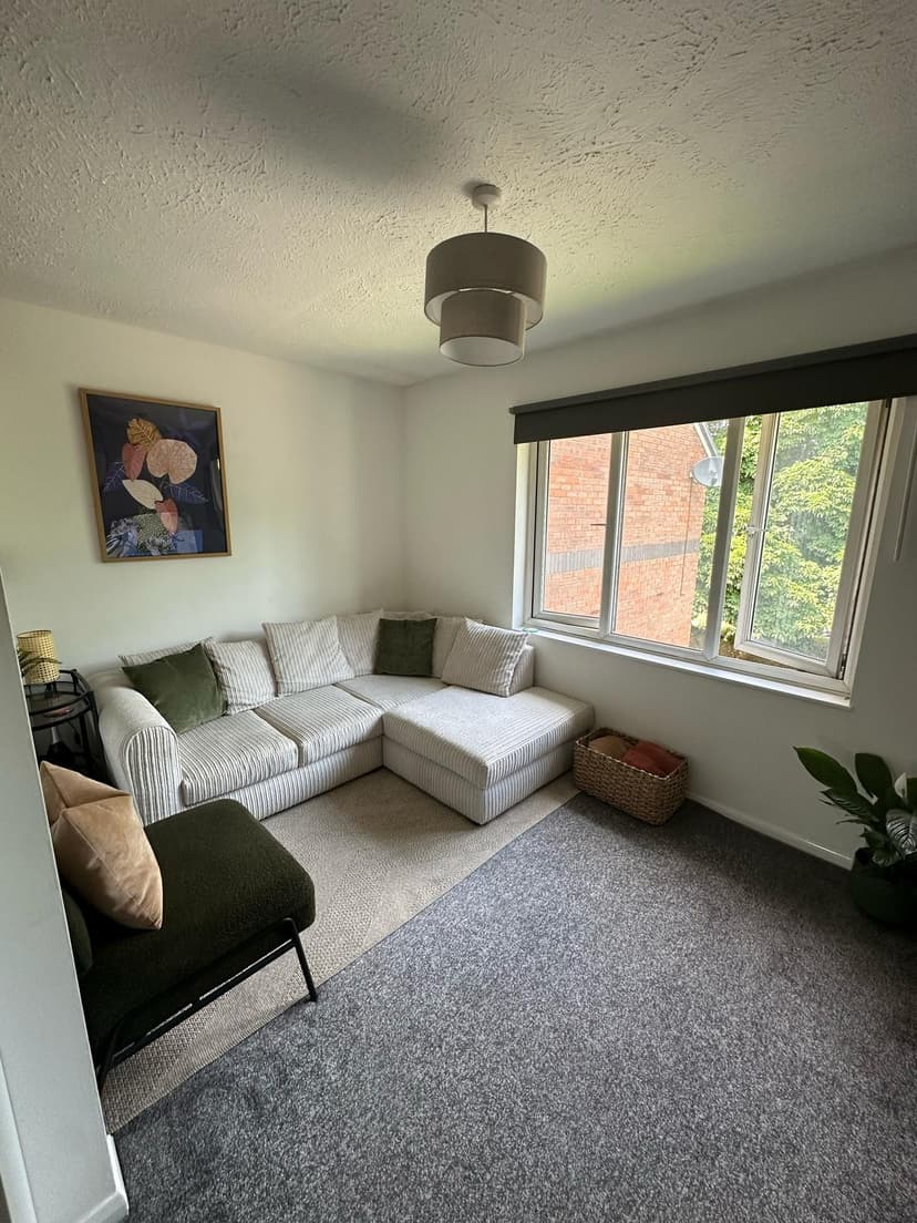 Image 2:1 bedroom Apartment or flat to rent