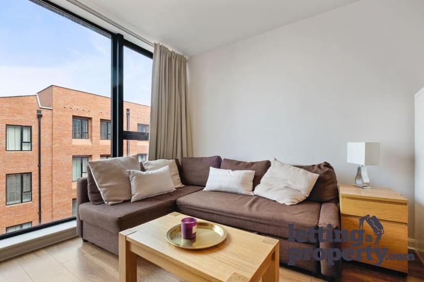 Image 3:2 bedroom Flat to rent