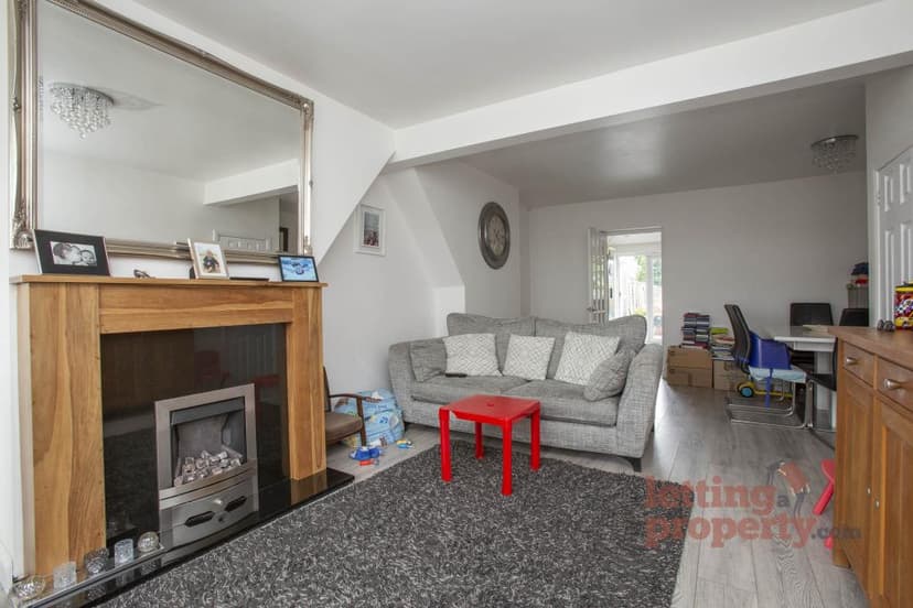 Image 1:2 bedroom Terraced house to rent