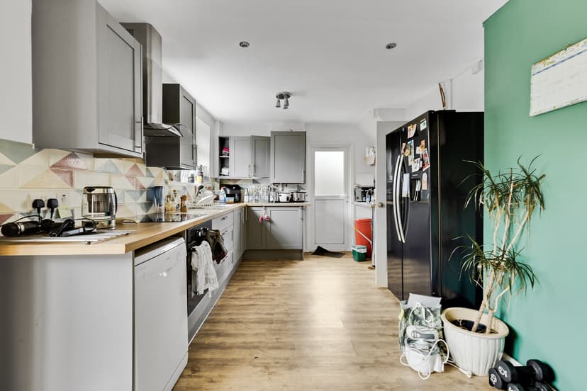 Image 3:3 bedroom End-of-terrace house to rent