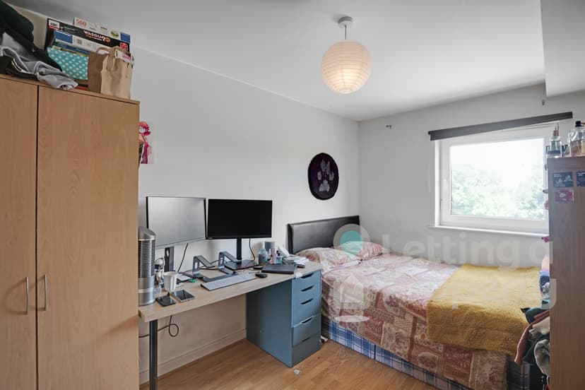 Image 3:2 bedroom Apartment or flat to rent