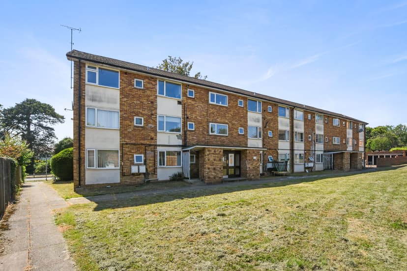 Image 1:2 bedroom Apartment or flat to rent