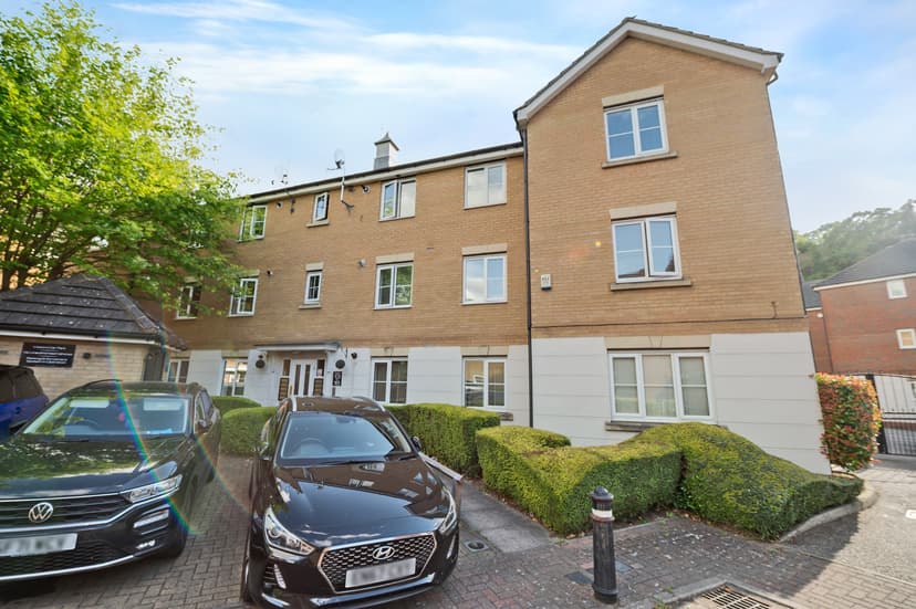 Image 1:2 bedroom Apartment or flat to rent