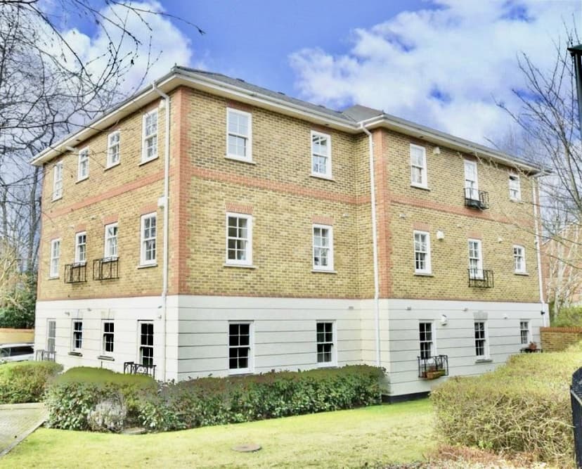 Image 1:2 bedroom Apartment or flat to rent