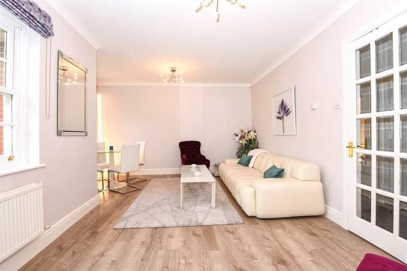 Image 3:2 bedroom Apartment or flat to rent