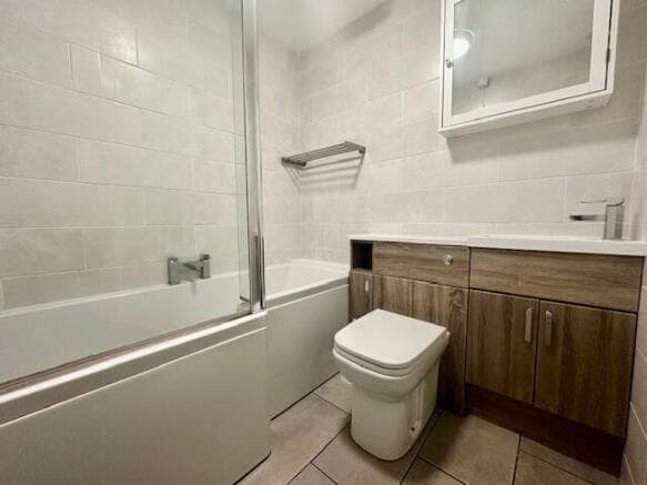 Image 3:2 bedroom Apartment or flat to rent