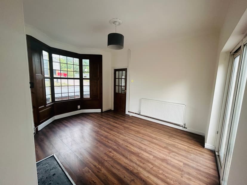 Image 2:3 bedroom Semi-detached house to rent