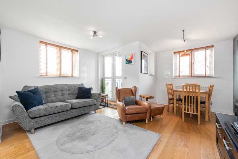 Image 3:2 bedroom Apartment or flat to rent