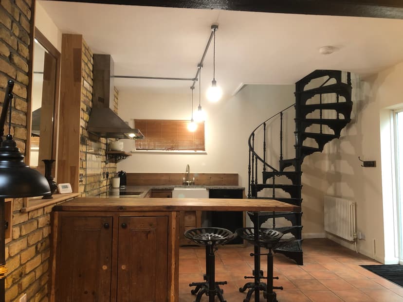 Image 3:1 bedroom Detached house to rent