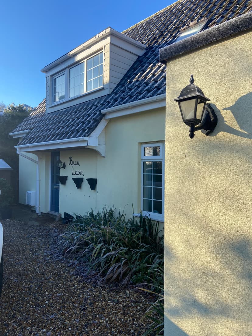 Image 2:4 bedroom Cottage to rent