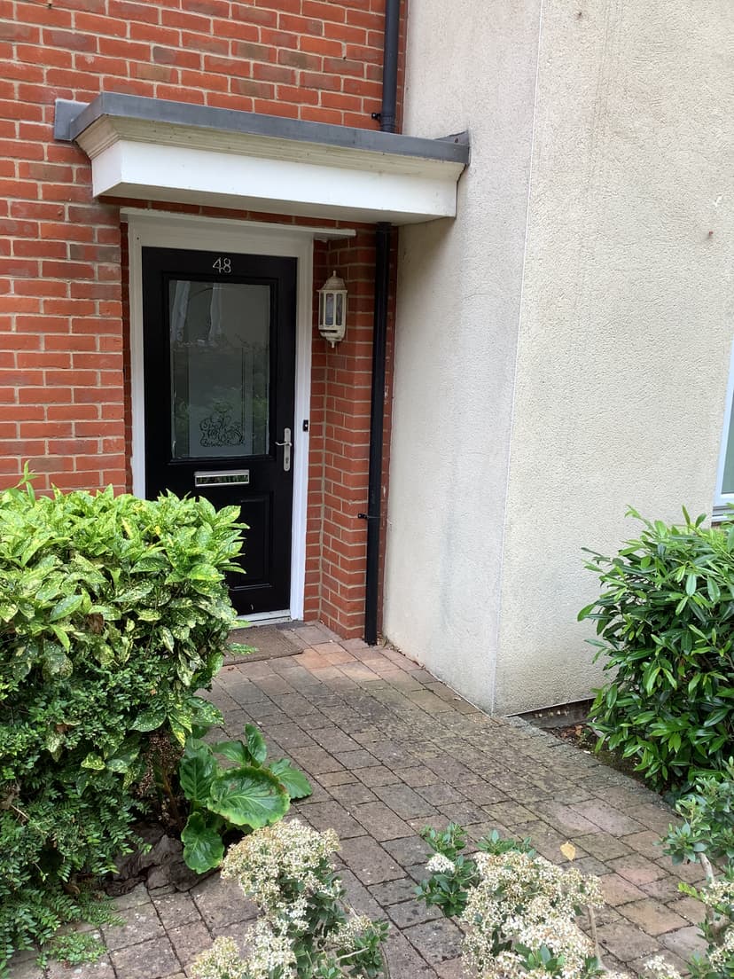 Image 1:2 bedroom Apartment or flat to rent