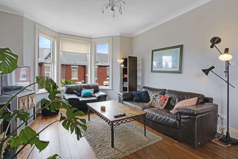 Image 3:3 bedroom Maisonette to rent