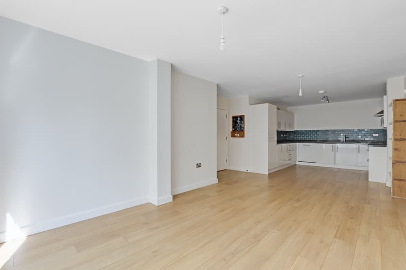 Image 3:2 bedroom Apartment or flat to rent