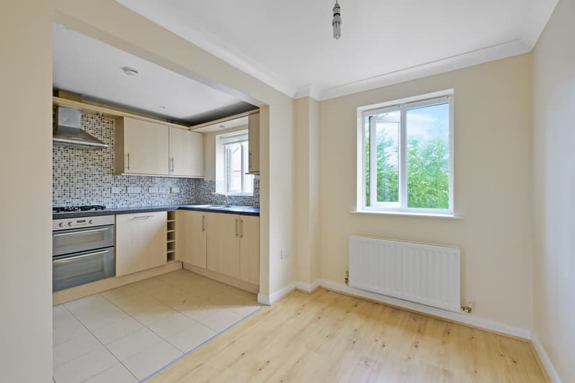 Image 3:2 bedroom Apartment or flat to rent