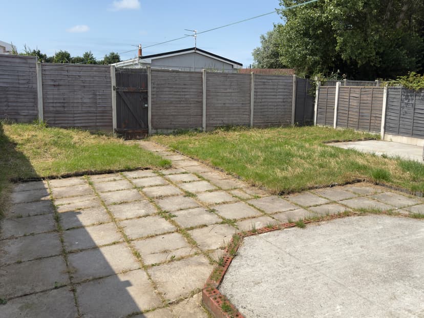 Image 2:2 bedroom Detached bungalow to rent