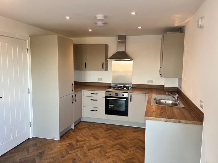 Image 1:2 bedroom Apartment or flat to rent