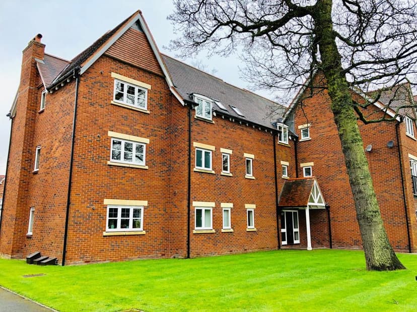 Image 1:2 bedroom Apartment or flat to rent