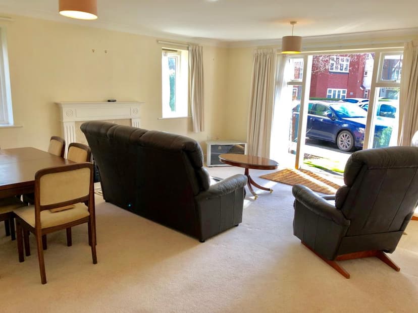 Image 3:2 bedroom Apartment or flat to rent