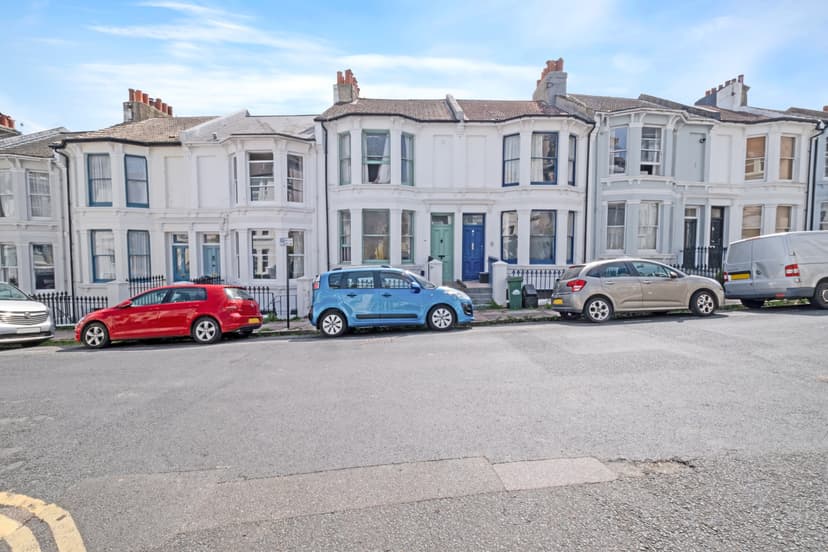 Image 1:2 bedroom Maisonette to rent