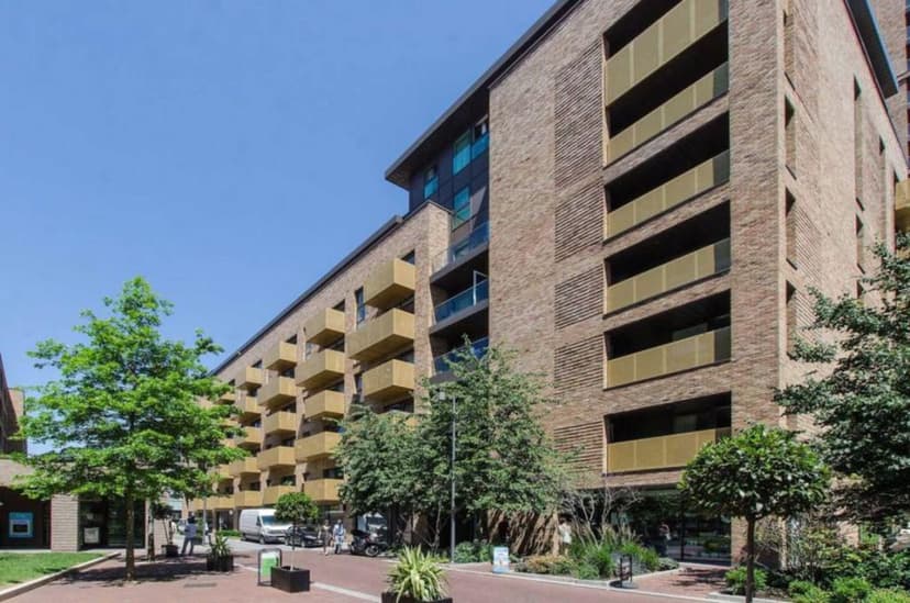 Image 1:1 bedroom Apartment or flat to rent