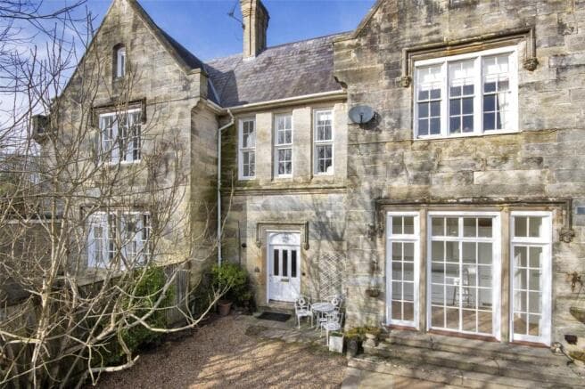 Image 2:3 bedroom Apartment or flat to rent