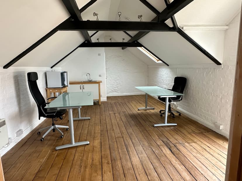 Image 1: Studio Office to rent