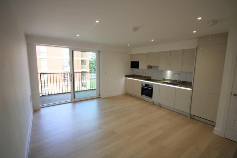 Image 2:2 bedroom Flat to rent