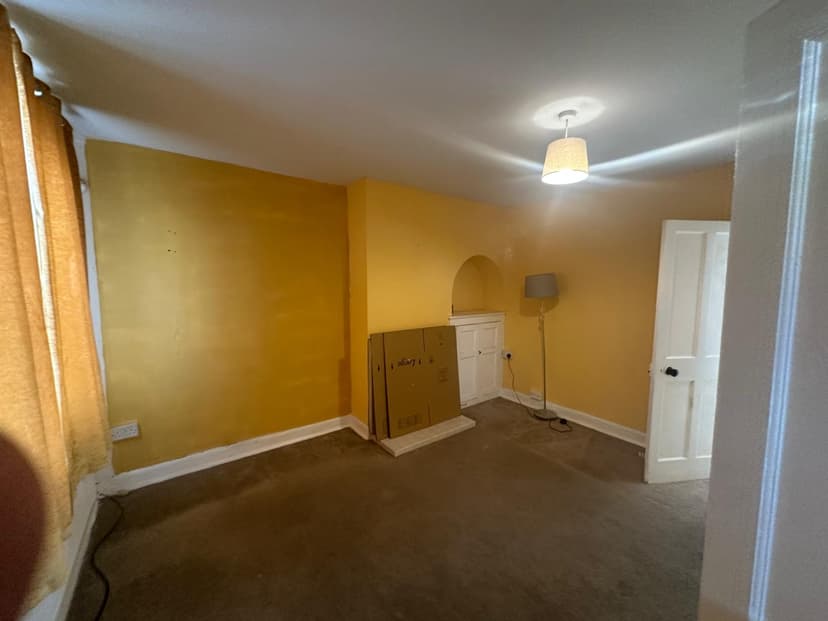 Image 2:3 bedroom Semi-detached house to rent